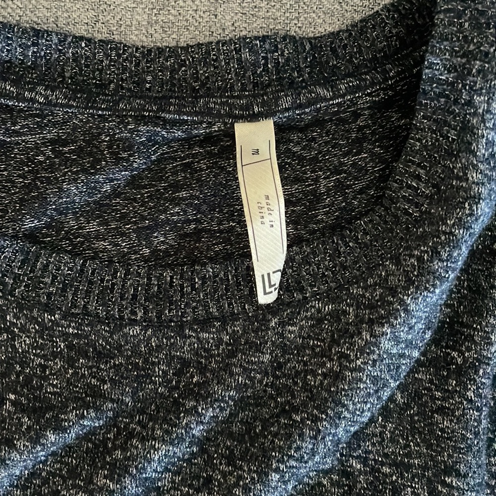 LD workout jacket - Picture 2 of 3